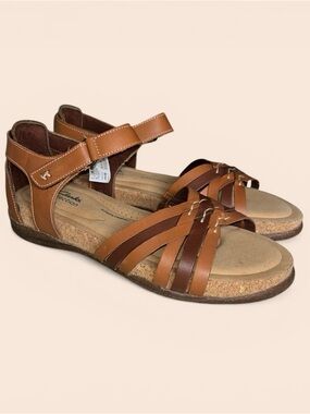 Clarks Women's Roseville Cove Flat Sandal Tan Leather Size 11W Grandmacore NWOB